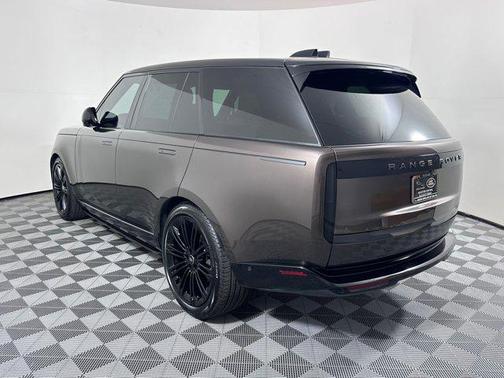 2024 Land Rover Range Rover P400 SE