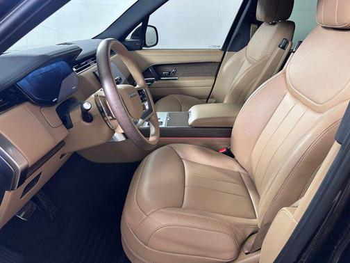 2024 Land Rover Range Rover P400 SE
