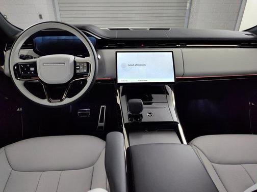 2025 Land Rover Range Rover Sport SE