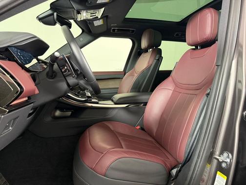 Charente Grey Premium Metallic 2024 Land Rover Range Rover Sport SE