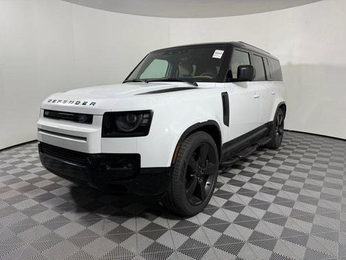 2026 Land Rover Defender P400 X-Dynamic SE