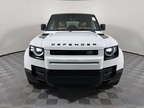 2026 Land Rover Defender P400 X-Dynamic SE