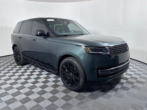 2025 Land Rover Range Rover P530 SE