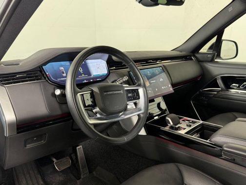 White 2023 Land Rover Range Rover P530 SE