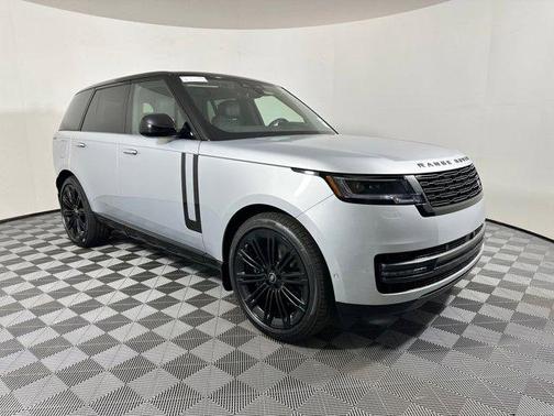 2025 Land Rover Range Rover P530 SE