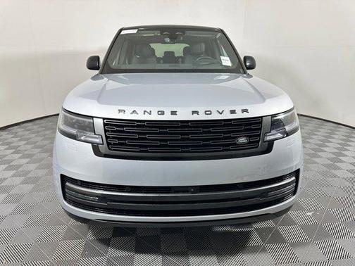2025 Land Rover Range Rover P530 SE