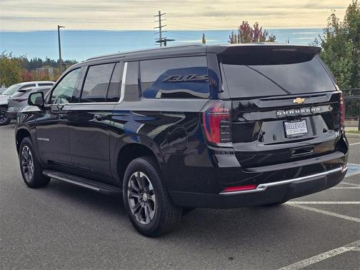 2025 Chevrolet Suburban LS