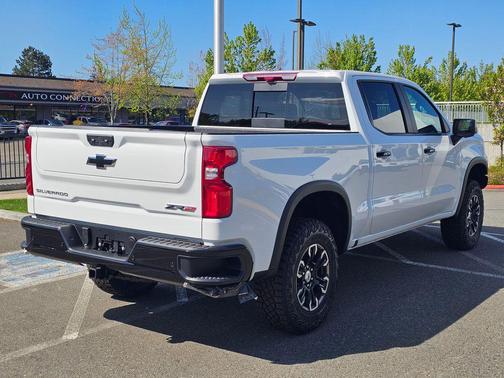 Summit White 2026 Chevrolet Silverado 1500 ZR2