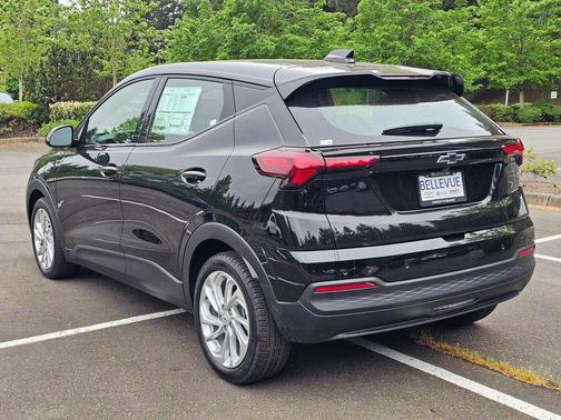 Mosaic Black Metallic 2027 Chevrolet Bolt LT FWD
