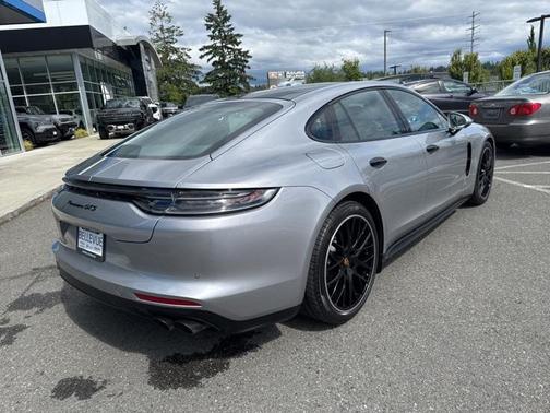 2022 Porsche Panamera GTS