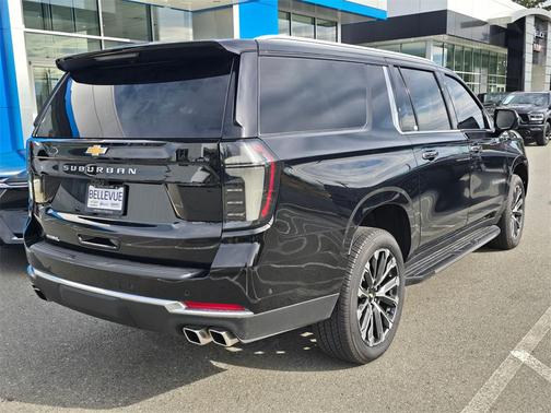 2025 Chevrolet Suburban 4WD High Country
