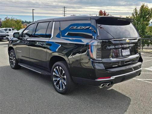 2025 Chevrolet Suburban 4WD High Country