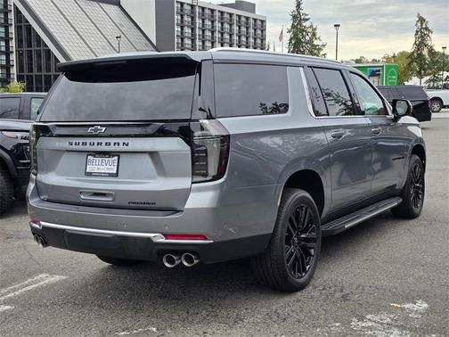 2025 Chevrolet Suburban Premier