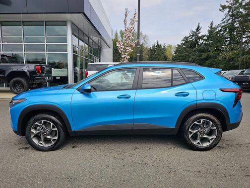 Marina Blue Metallic 2026 Chevrolet Trax LT