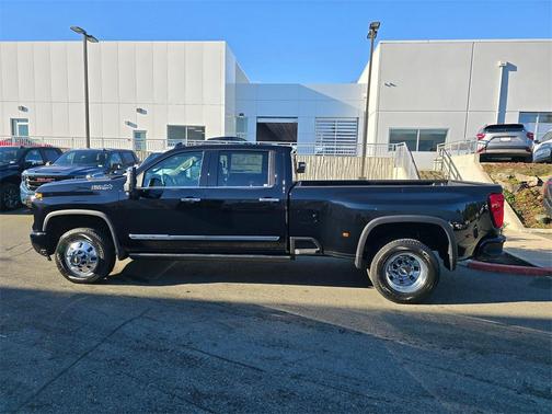 2026 Chevrolet Silverado 3500 High Country