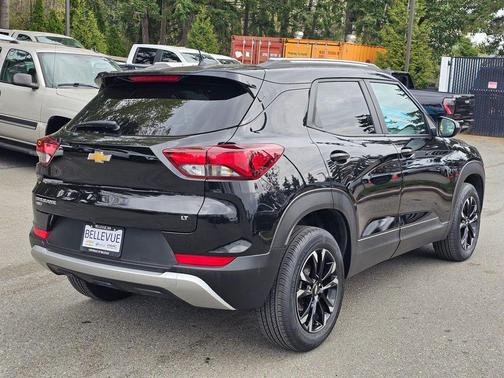 Mosaic Black Metallic 2023 Chevrolet Trailblazer LT