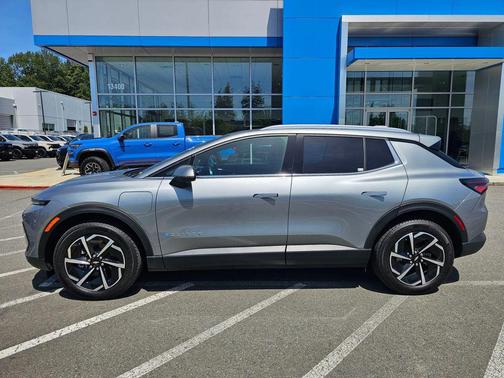 Sterling Gray Metallic 2026 Chevrolet Equinox EV LT