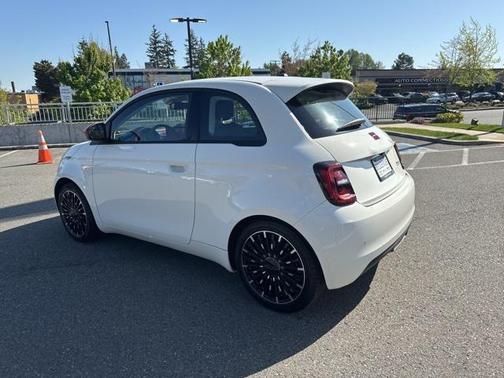 2024 FIAT 500e INSPI(RED) FWD