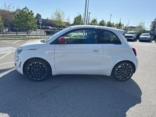 2024 FIAT 500e INSPI(RED) FWD