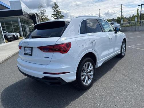 2024 Audi Q3 Premium 45 TFSI S line quattro Tiptronic