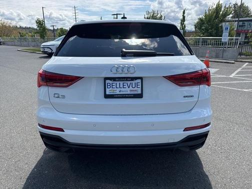 2024 Audi Q3 Premium 45 TFSI S line quattro Tiptronic