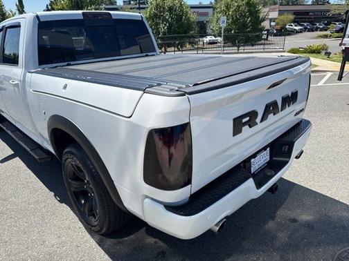 2017 RAM 1500 Night Crew Cab 4x4 6'4' Box