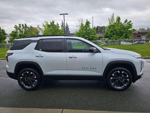 Polar White Tricoat 2026 Chevrolet Equinox AWD RS