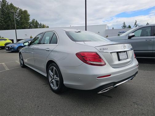 2017 Mercedes-Benz E-Class 4MATIC