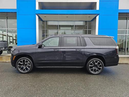 2025 Chevrolet Suburban RST