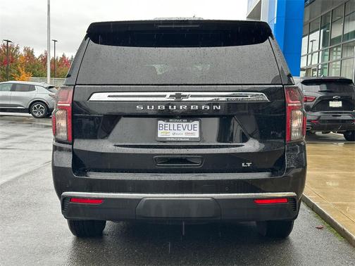 2022 Chevrolet Suburban LT