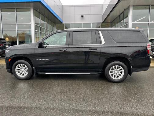 2022 Chevrolet Suburban LT
