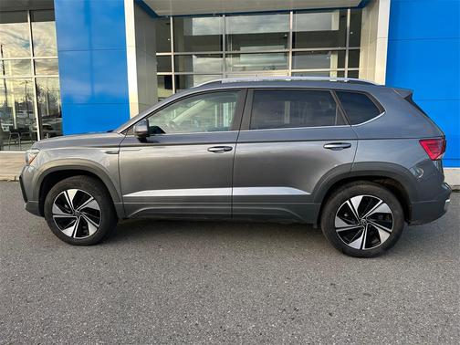2024 Volkswagen Taos 1.5T SE
