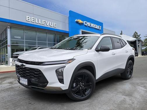 Summit White 2026 Chevrolet Trax FWD ACTIV