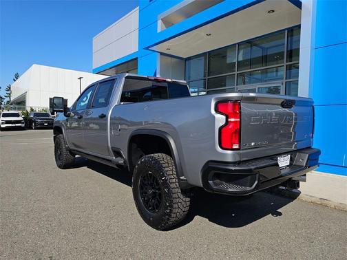 2025 Chevrolet Silverado 2500 4WD Crew Cab Standard Bed ZR2