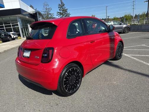 2024 FIAT 500e INSPI(RED) FWD