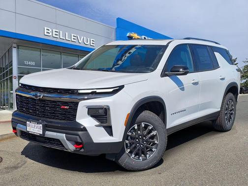 Polar White Tricoat 2026 Chevrolet Traverse AWD Z71