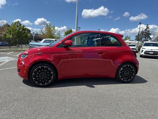 2024 FIAT 500e INSPI(RED) FWD