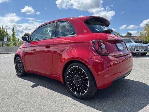 2024 FIAT 500e INSPI(RED) FWD