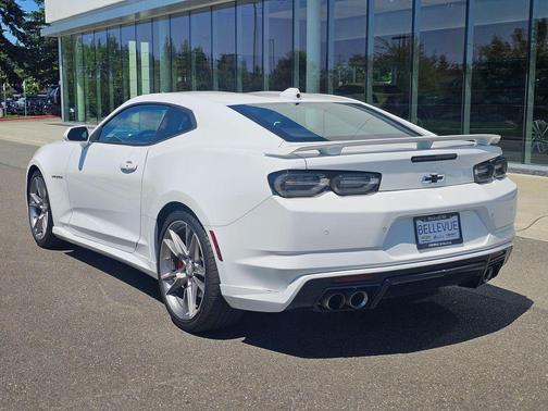 Summit White 2020 Chevrolet Camaro 2SS