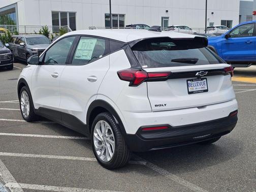 Summit White 2027 Chevrolet Bolt LT FWD