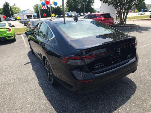 Crystal Black Pearl 2024 Honda Accord Hybrid Sport