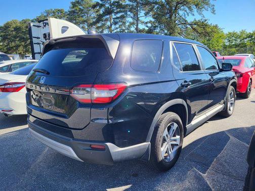 Black 2023 Honda Pilot AWD EX-L 8 Passenger