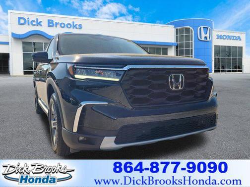 Crystal Black Pearl 2023 Honda Pilot AWD EX-L 8 Passenger