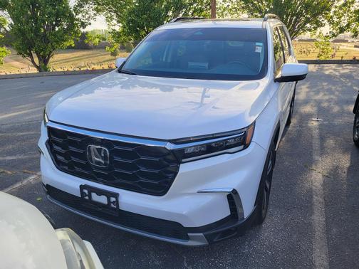 Platinum White Pearl 2023 Honda Pilot