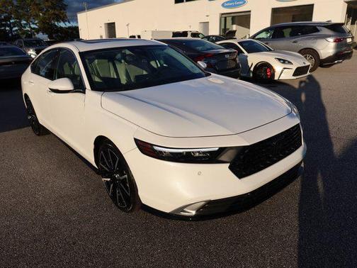 2025 Honda Accord Hybrid 