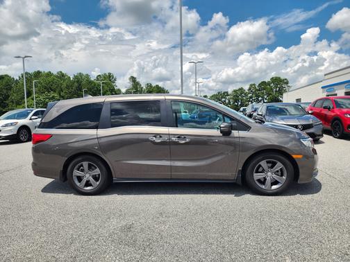 2022 Honda Odyssey 