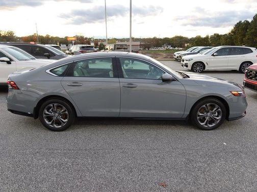 2025 Honda Accord Hybrid 