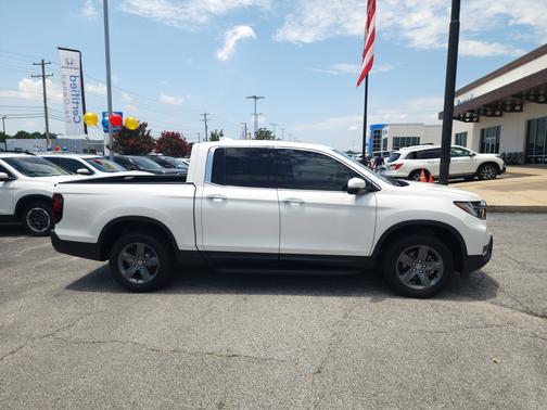 Platinum White Pearl 2023 Honda Ridgeline