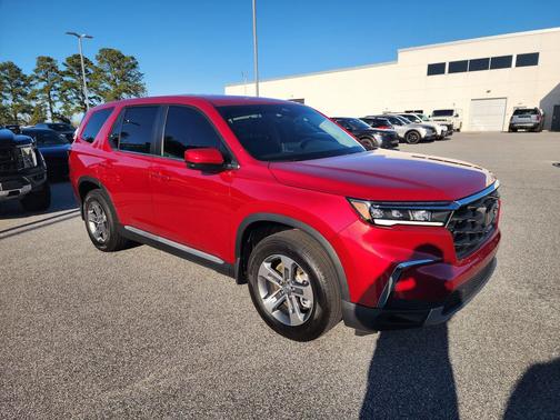 Radiant Red Metallic Ii 2025 Honda Pilot