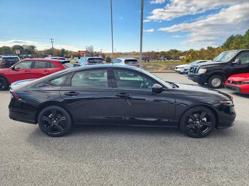 2025 Honda Accord Hybrid 